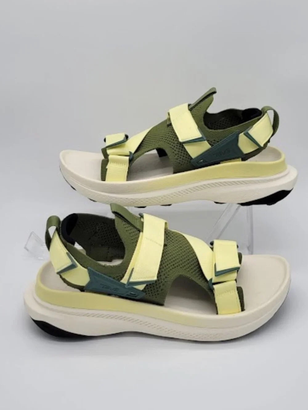 TEVA Aventrail Men’s Trail Running Hiking Sandals Green  Size 10 NWOB
